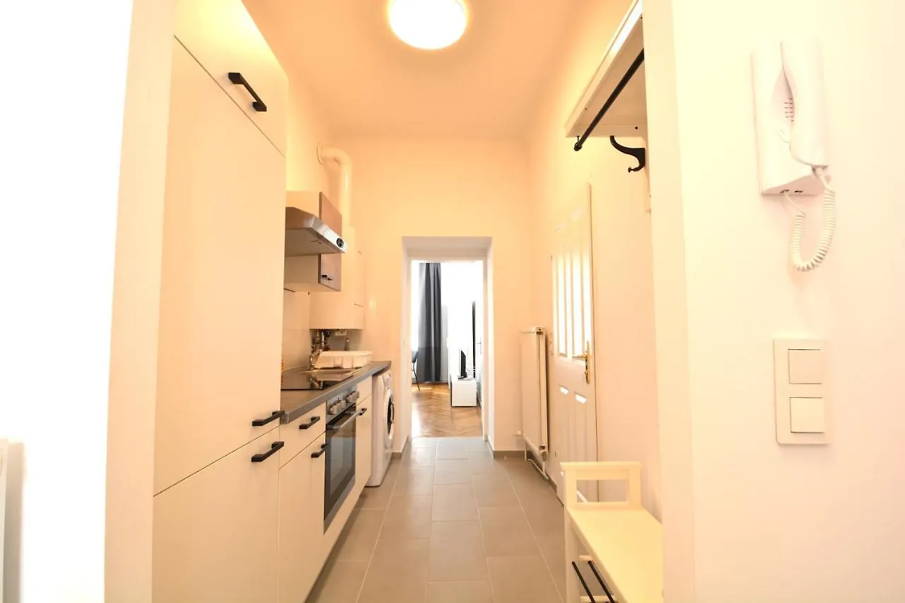 Universum Apartment 4 Viyana