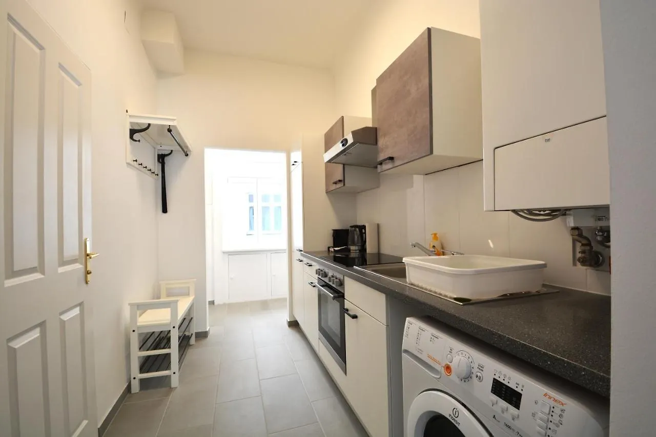Universum Apartment 4 Viyana 0*,